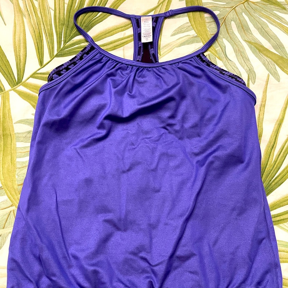 Iviva girls size 14 / ladies size XS, sports tank top with build in bra